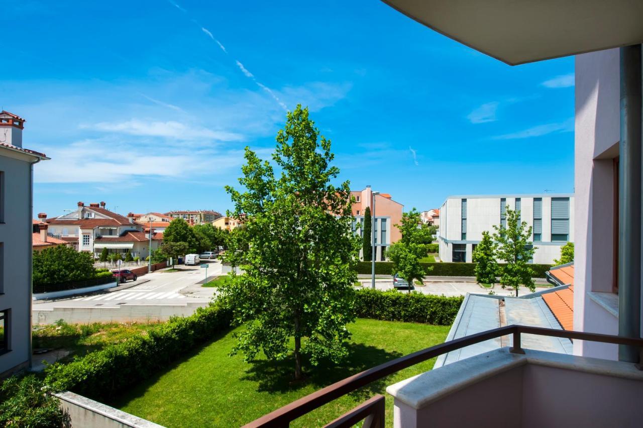 Apartments And Rooms Camaiore Rovinj Eksteriør billede