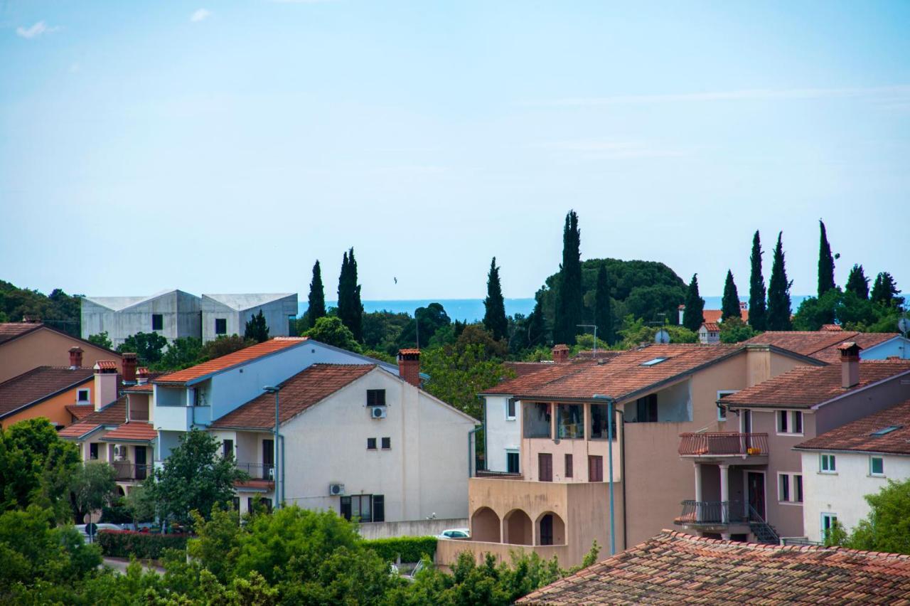 Apartments And Rooms Camaiore Rovinj Eksteriør billede